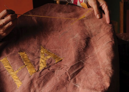 Figure 8. Detail from Narcomensajes (Narcomessages) (2009), mixed media work, by Teresa Margolles. Shown at the 2009 Biennale de Venezia, curated by Cuauhtémoc Medina Courtesy of www.bienaldevenecia.bellasartes.gob.mx 