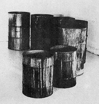 Figure 4. Untitled (1997), sculpture installation of forensic biomedical equipment, by Teresa Margolles and SEMEFO. Installation view at exhibition titled Accionismo held at Art & Idea Gallery in Mexico City, Mexico, in 1997. Courtesy of personal archive of artist Juan Zavaleta.